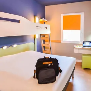 ibis-budget-st-martin-de-crau.fr-provencehotel.com/