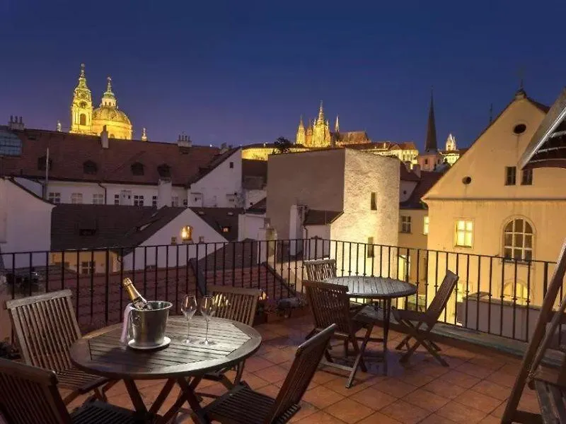 Hotel Pod Vezi Praga 4*,