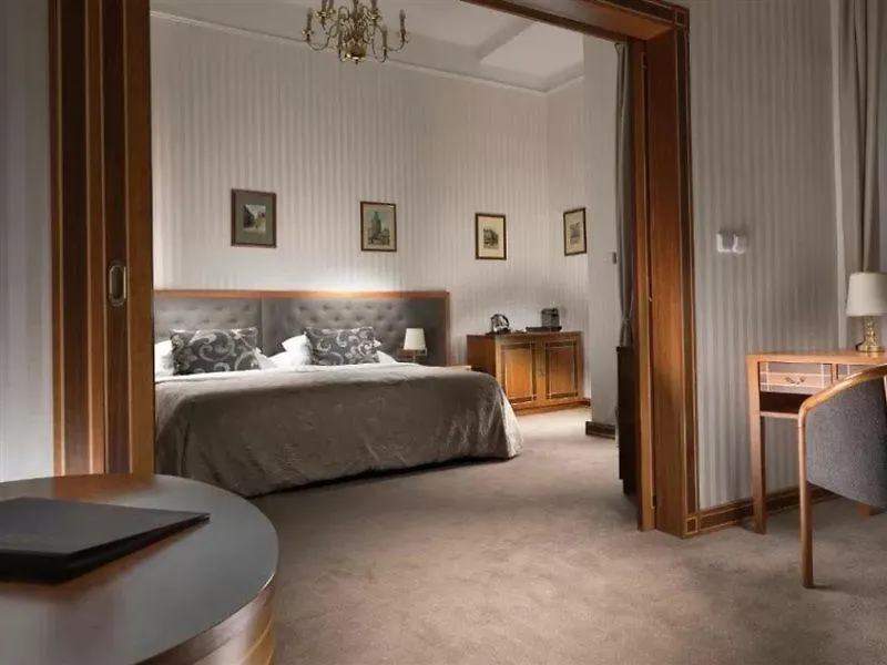Hotel Pod Vezi Prague 4*,