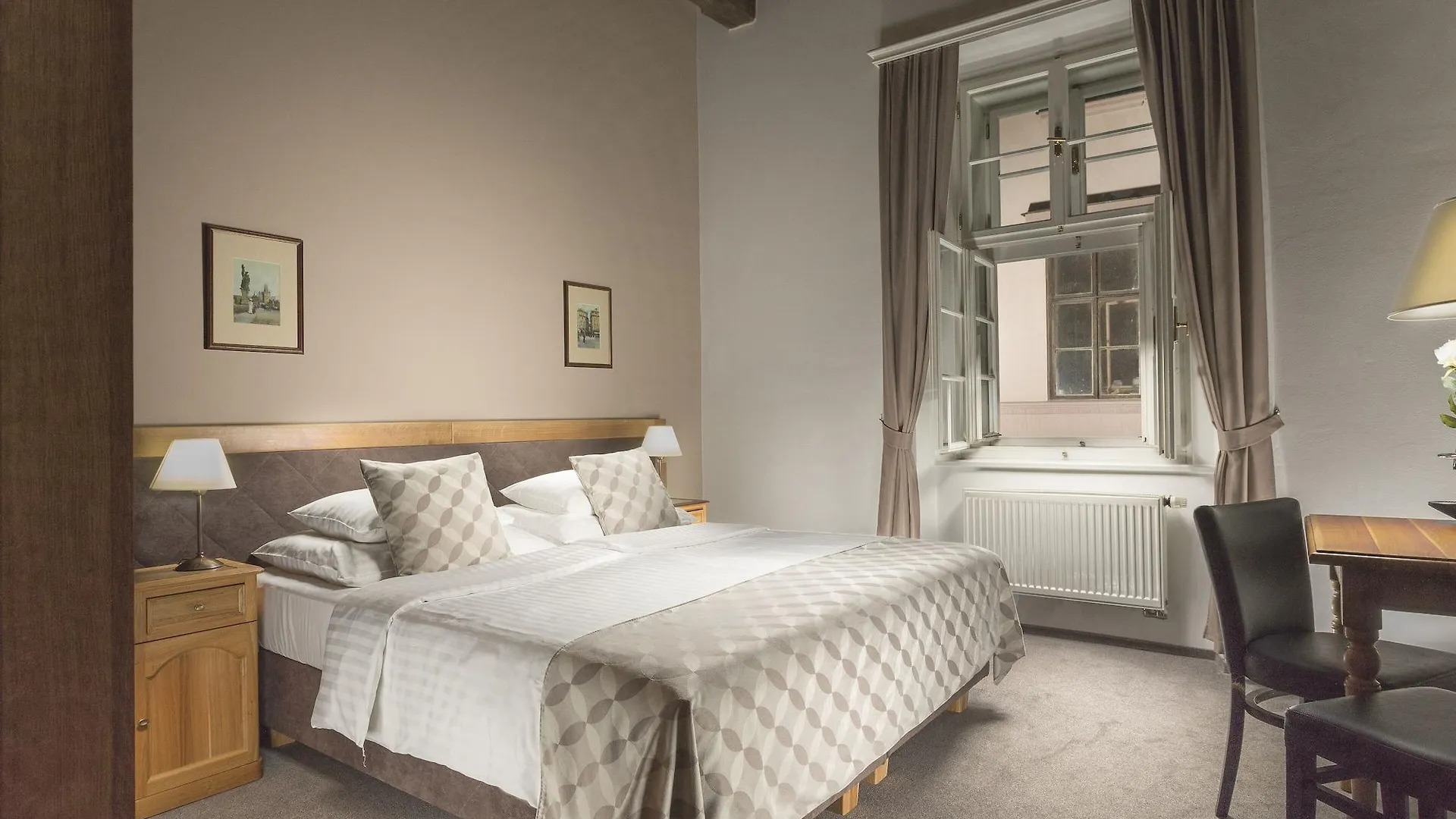 Hotel Pod Vezi Prague