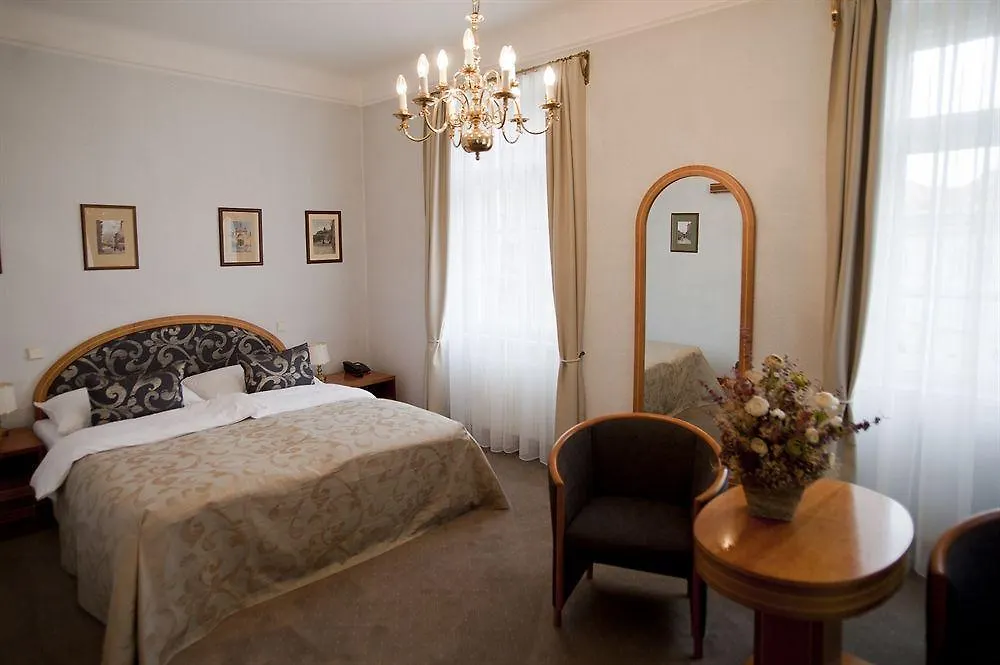Hotel Pod Vezi Prague