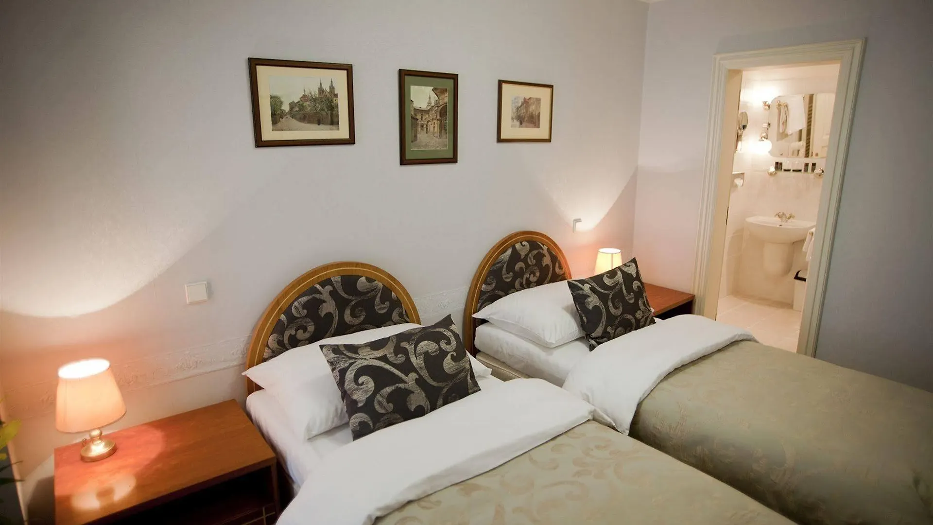 Hotel Pod Vezi Prague